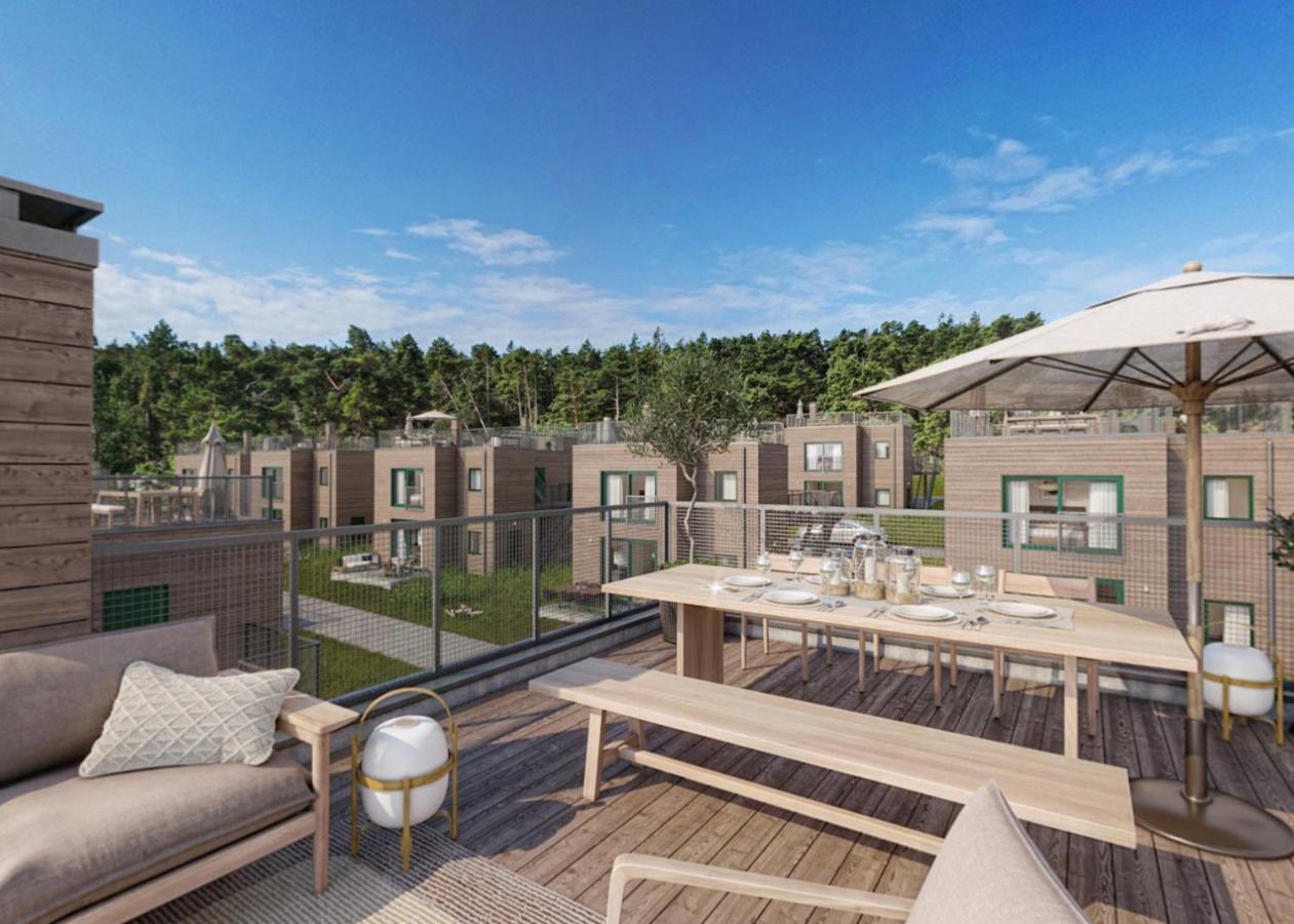 Vaestoes Strand By First Hotels Lärbro Exterior foto