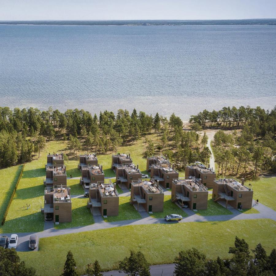 Vaestoes Strand By First Hotels Lärbro Exterior foto